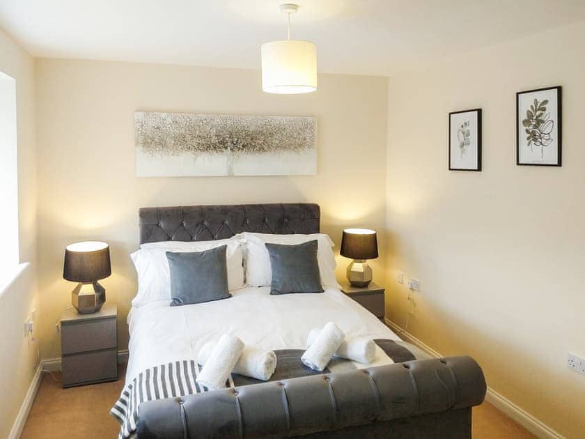 Double bedroom | Sunningdale House, Grantham