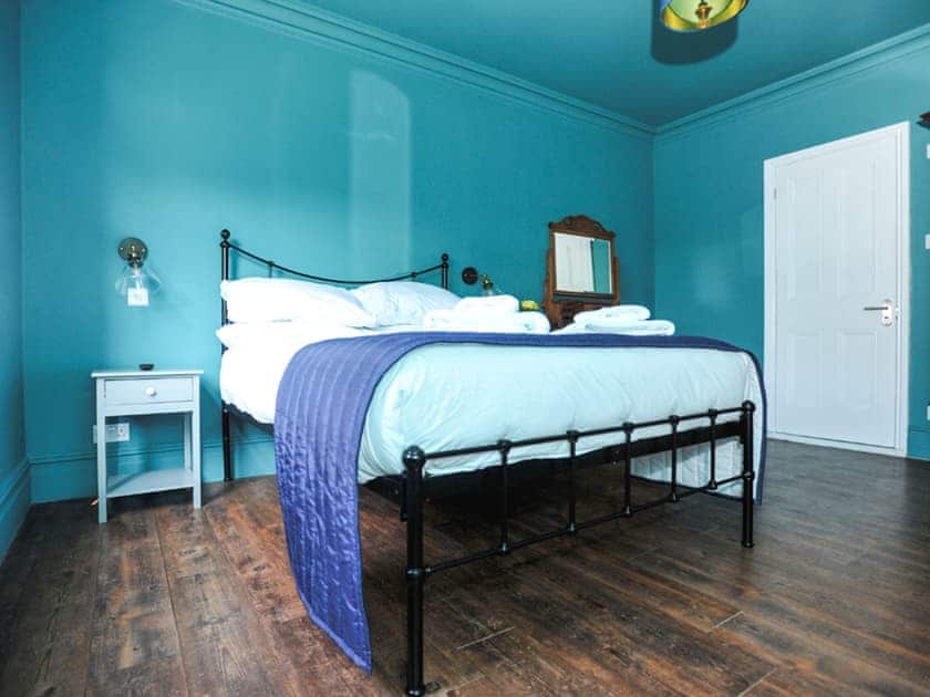 Bedroom | Bailey Studio Apartment - Beechurst Apartments, Cheltenham