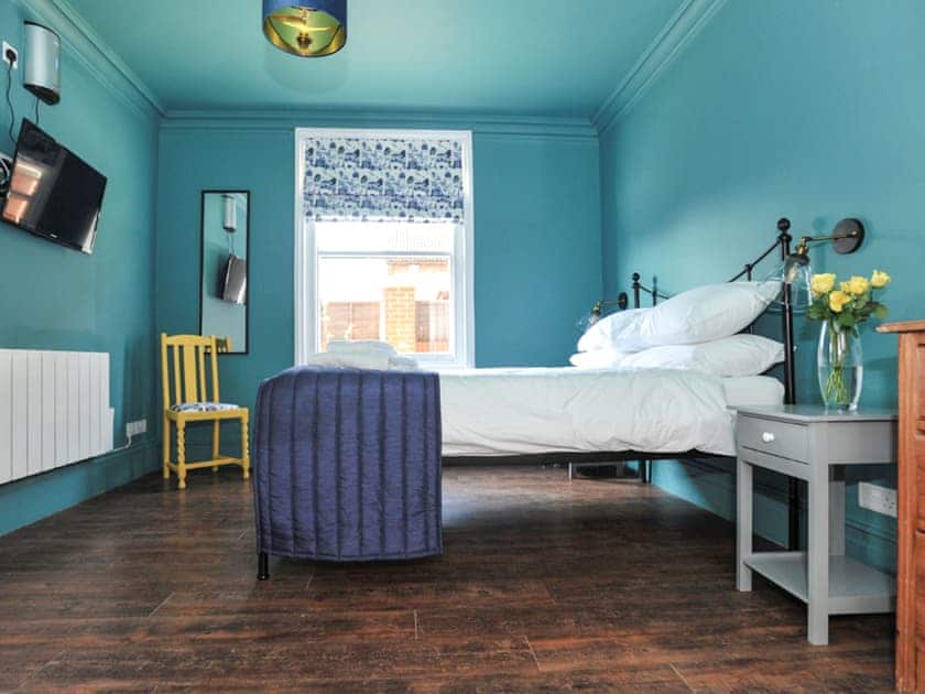 Bedroom | Bailey Studio Apartment - Beechurst Apartments, Cheltenham