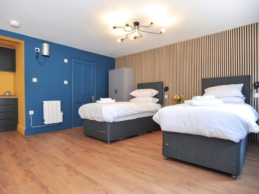 Bedroom | Beale Apartment - Beechurst Apartments, Cheltenham