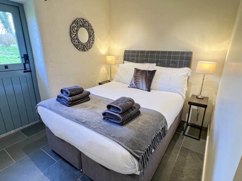 Double bedroom | The Byre - Preseli Hills Cottages, Rhosfach