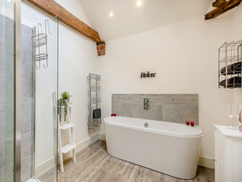 Bathroom | Archie’s Barn, Weston Longville