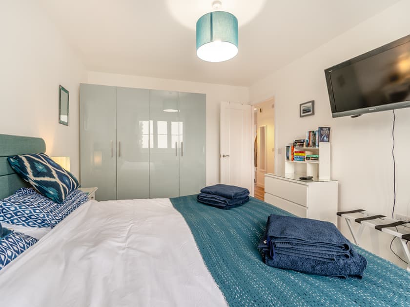 Double bedroom | Blue Skies, Sageston