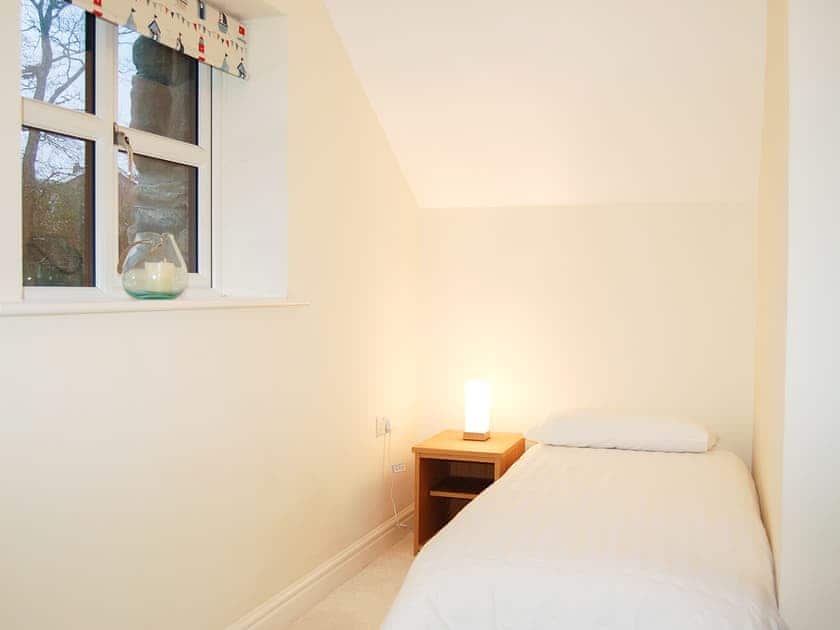 Twin bedroom | Anneddle Talybont Cottage, Tal Y Bont