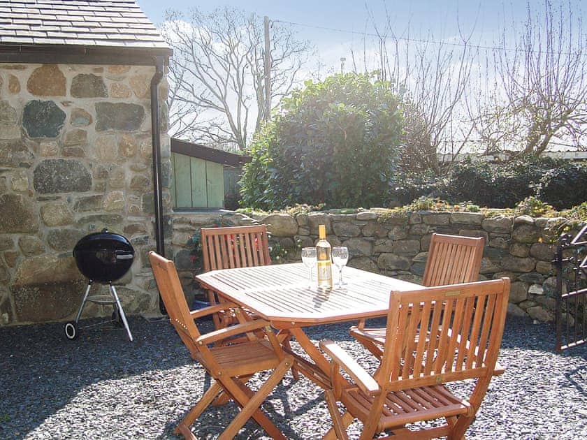 Sitting-out-area | Anneddle Talybont Cottage, Tal Y Bont