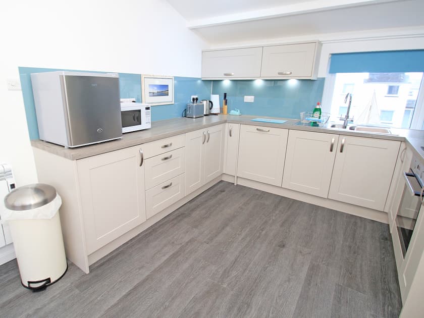 Kitchen/diner | The Moorings Apartment, Porthmadog