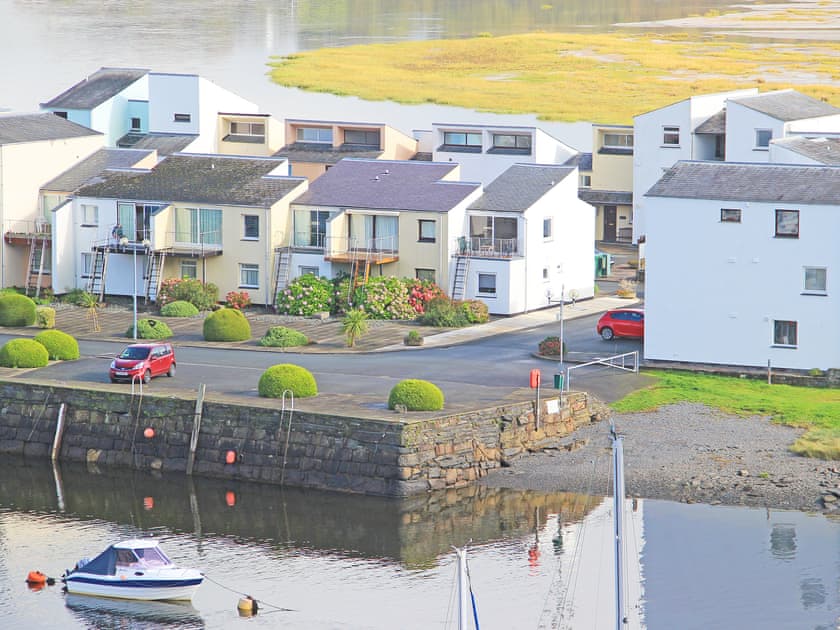 Exterior | The Moorings Apartment, Porthmadog