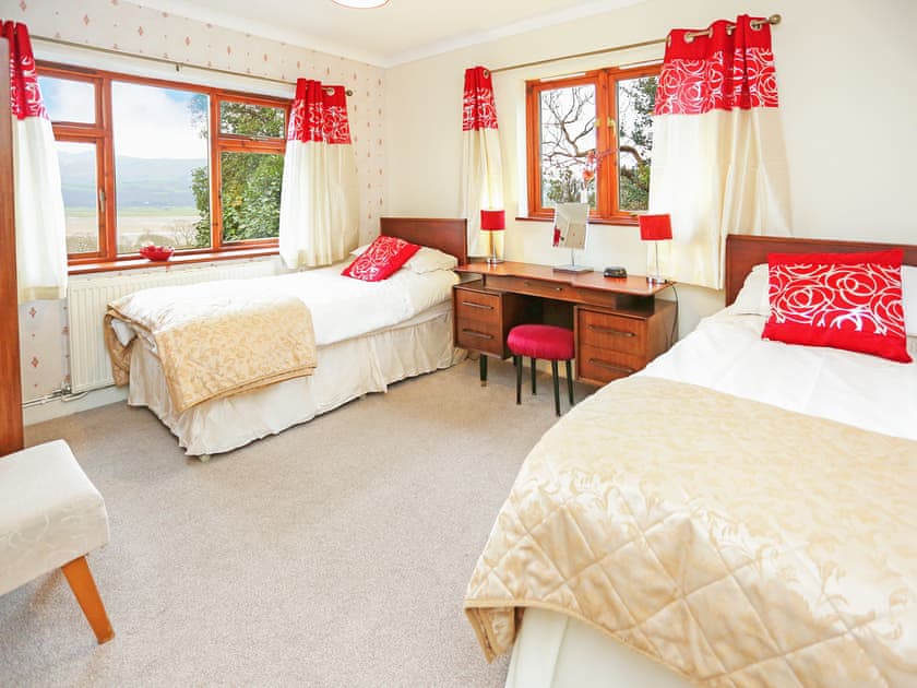 Twin bedroom | Artist’s Cottage, Minffordd