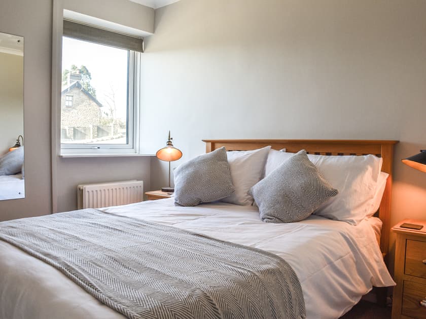 Double bedroom | Meadow Cottage - Gowerton Cottages, Gowerton, near Swansea
