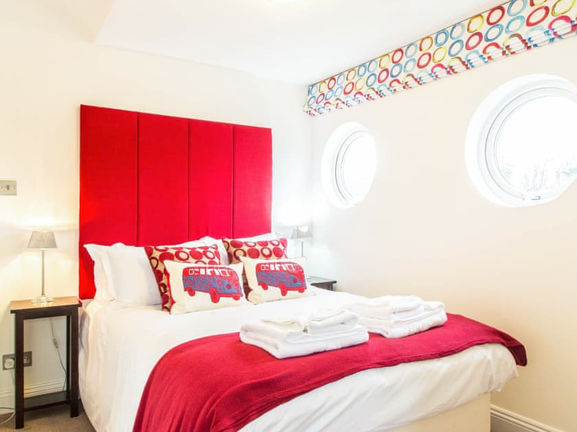 Double bedroom | Apartment 6 - Alum Chine, Westbourne, near Bournemouth
