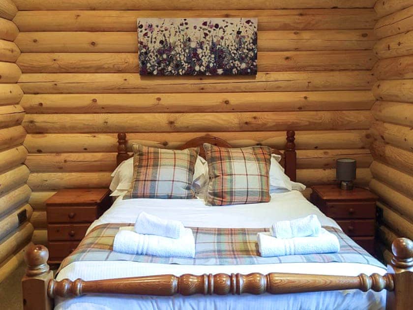 Double bedroom | Gingerbread Log Cabin - Felmoor Park, Felton, near Morpeth