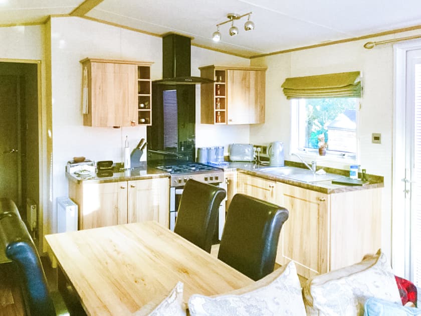 Kitchen/diner | Mia’s Place - Felmoor Park, Felton, near Morpeth