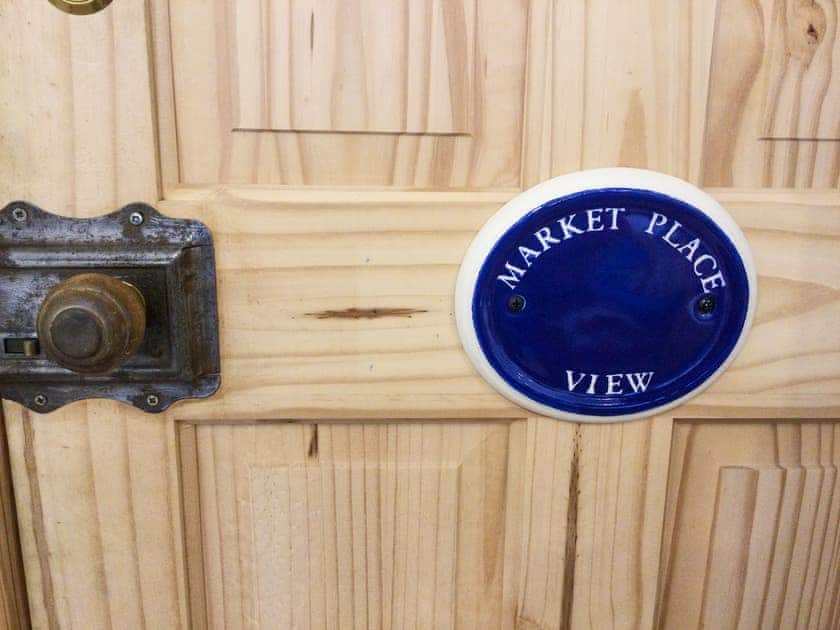 Exterior | Market Place View - Hogwood View Cottages, Knaresborough
