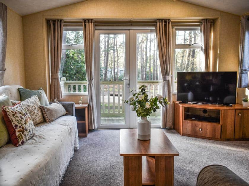 Living area | Robin’s Retreat, Kelling Heath