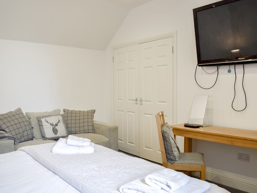 Double bedroom | Fiona’s Cottage, Crieff