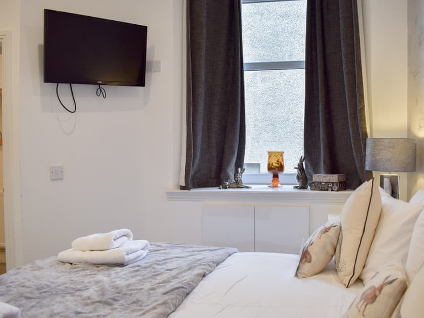 Double bedroom | Fiona’s Cottage, Crieff