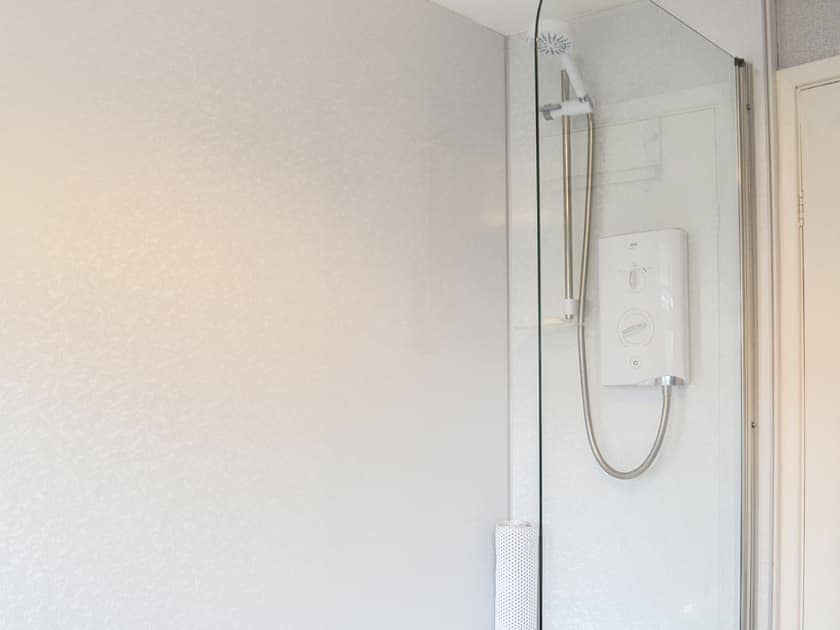 Shower room | Cooper’s Cottage, Louth
