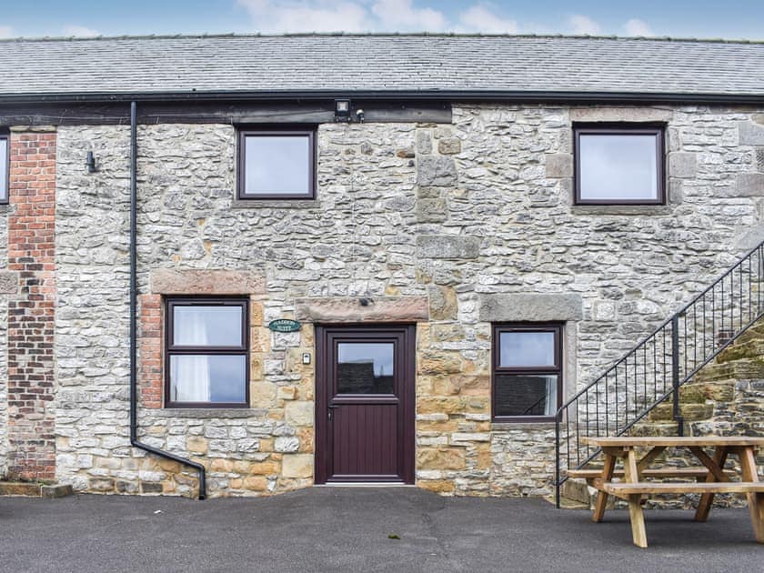 Burton Manor Farm Haddon Cottage in Bakewell Cottages