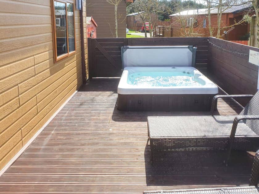 Hot tub | Bluebell Lodge - Felmoor Park, Felton, near Morpeth
