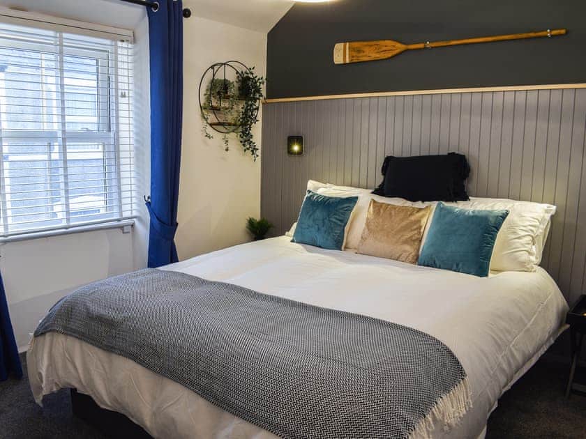 Double bedroom | Low Quay Cottage, Conwy