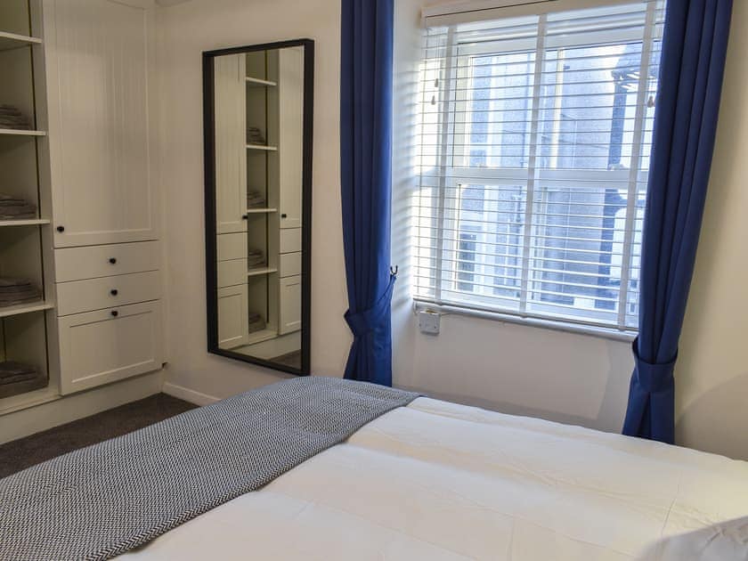 Double bedroom | Low Quay Cottage, Conwy