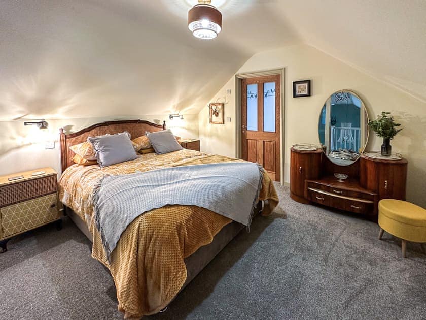 Kingsize bedroom  | TallTrees - Lawpit Lodges, Uplowman, near Tiverton