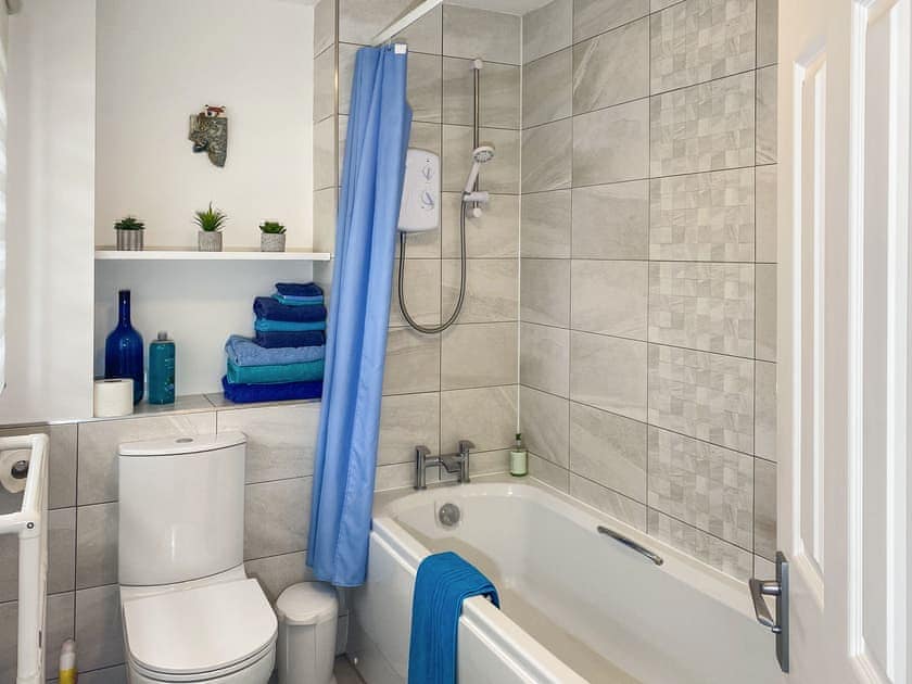 Bathroom | Spinnakers, Falmouth