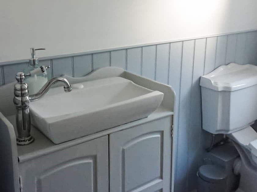Bathroom | Well Lodge, Berrynarbor, near Combe Martin