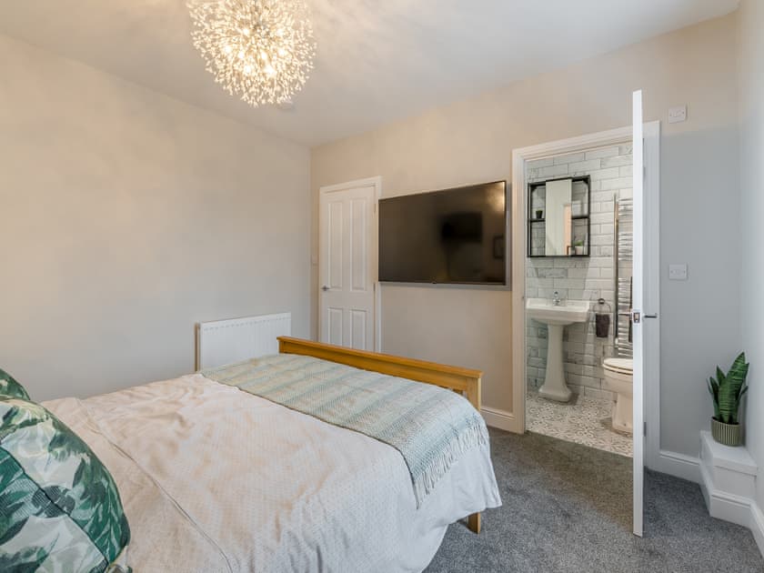 Double bedroom | Grosvenor House, Alnwick