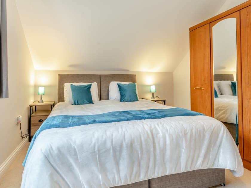 Double bedroom | Wernddu Fechan Bungalow - Wernddu Properties, Neath