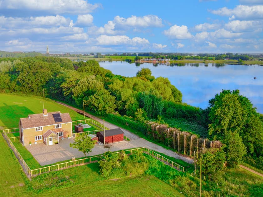 Setting | Old Alton Hall Farmhouse, Holbrook, near Ipswich