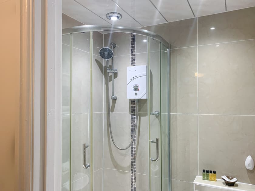Shower room | Watkin Cottage, Conwy