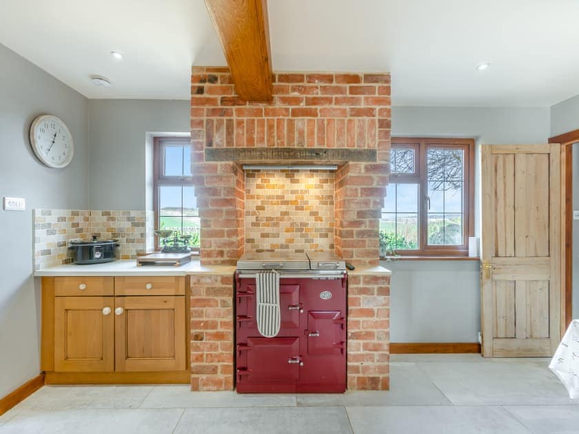 Kitchen/diner | The Farm House - Quarry Hill Farm, Shipton-Under-Wychwood