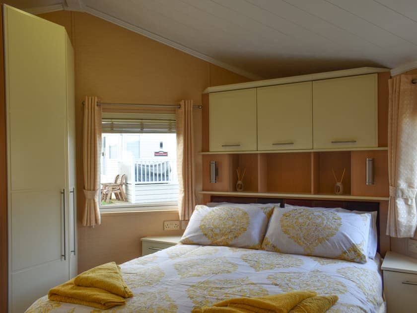 Double bedroom | Sunset Lodge, Llanddulas