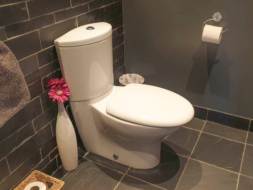 En-suite | Flatts Barn, Hebden, near Grassington