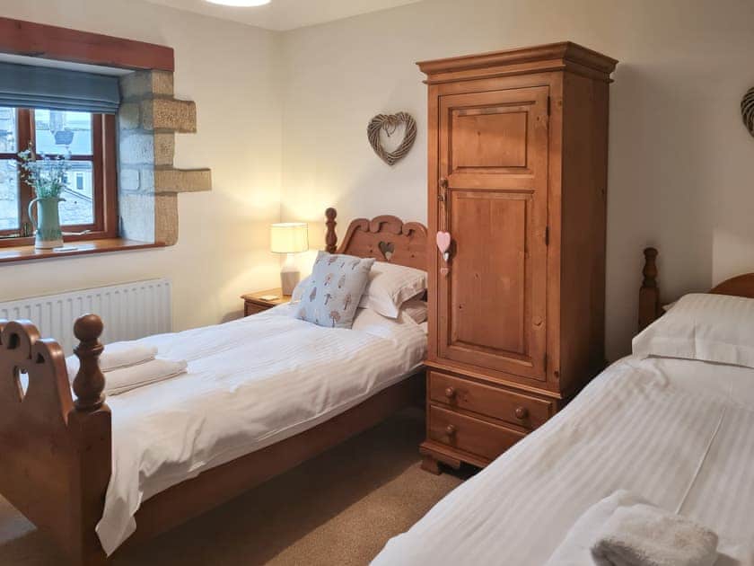 Twin bedroom | Flatts Barn, Hebden, near Grassington