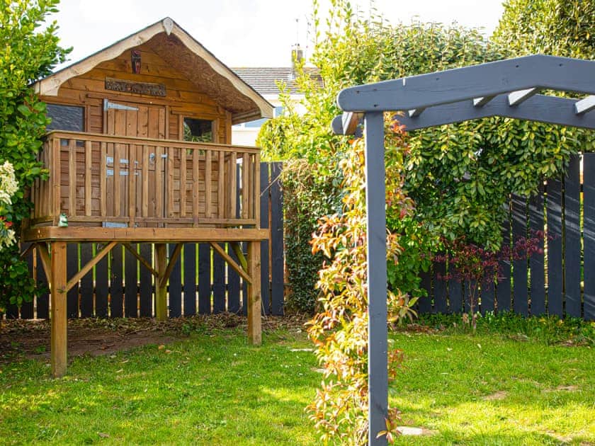Summerhouse | Craig Y Nos, Saundersfoot, near Tenby