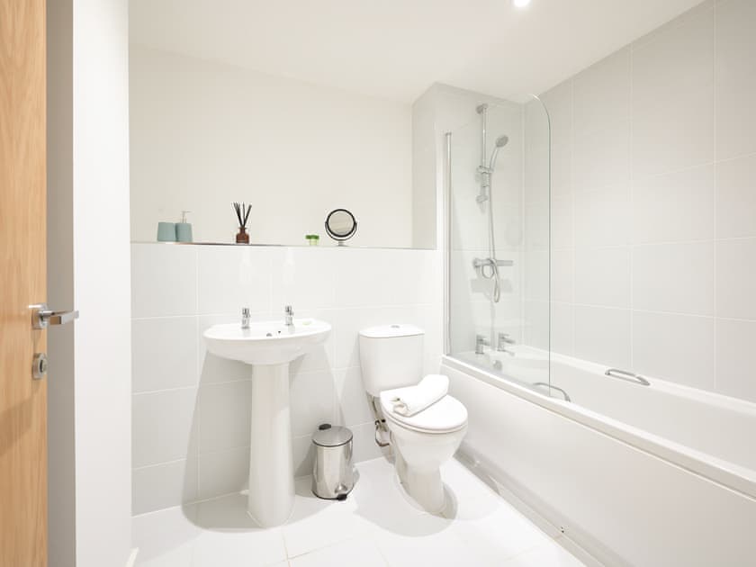 Bathroom | Apartment 8 - Winckley House, Preston