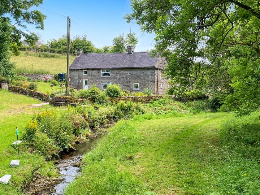 Easter Lane Cottage (ref UK42958) in Leek | Cottages.com