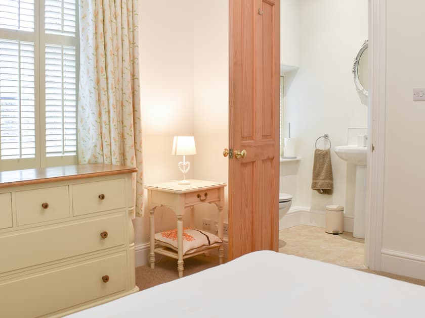 Double bedroom | Park Road Cottage, Windermere