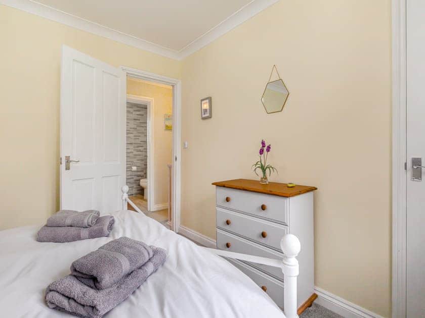 Double bedroom | Violet Cottage - Juliots Well Cottages, Camelford