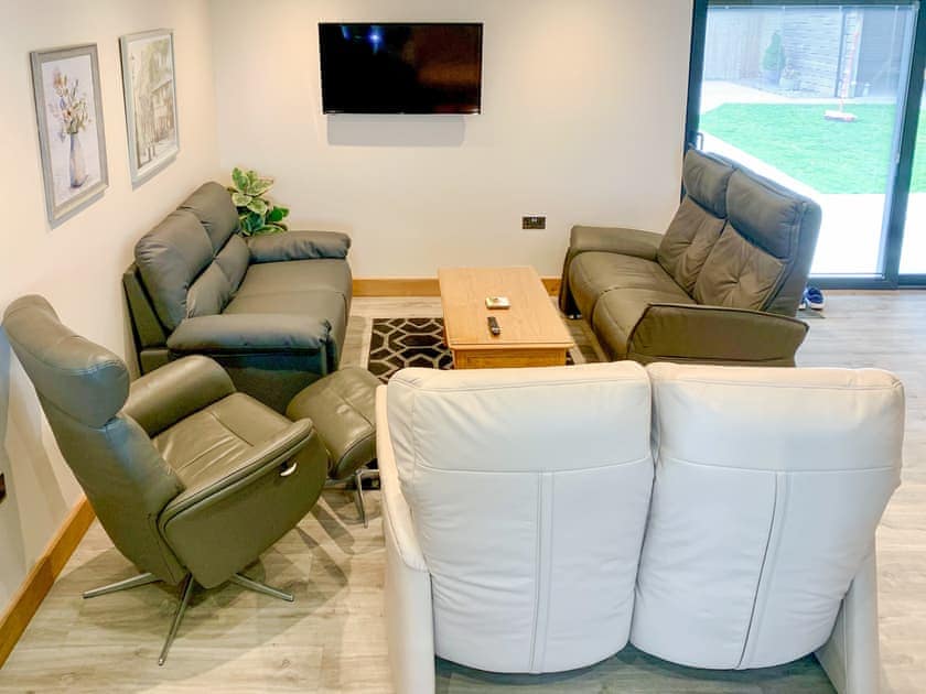 Living room | Dronefield Lodge, Somerton