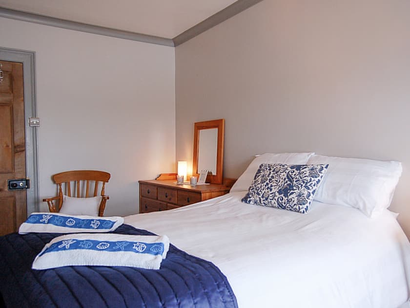 Double bedroom | Dolphin Beach House, Tywyn