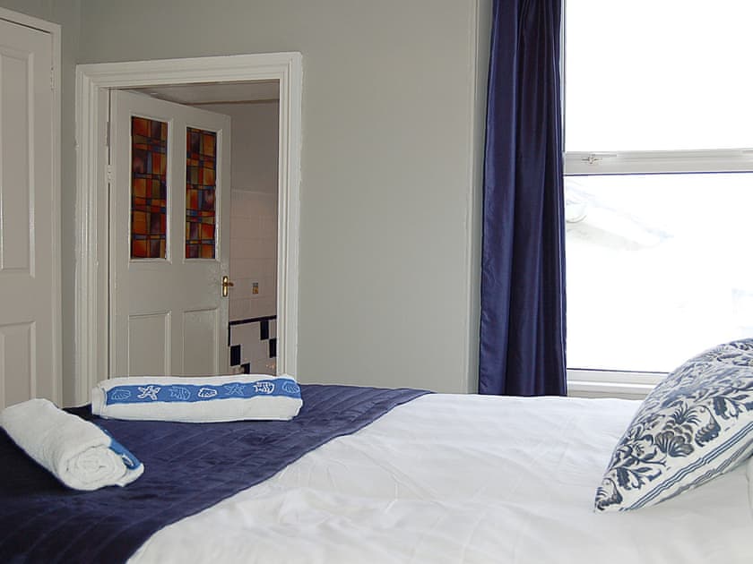 Double bedroom | Dolphin Beach House, Tywyn