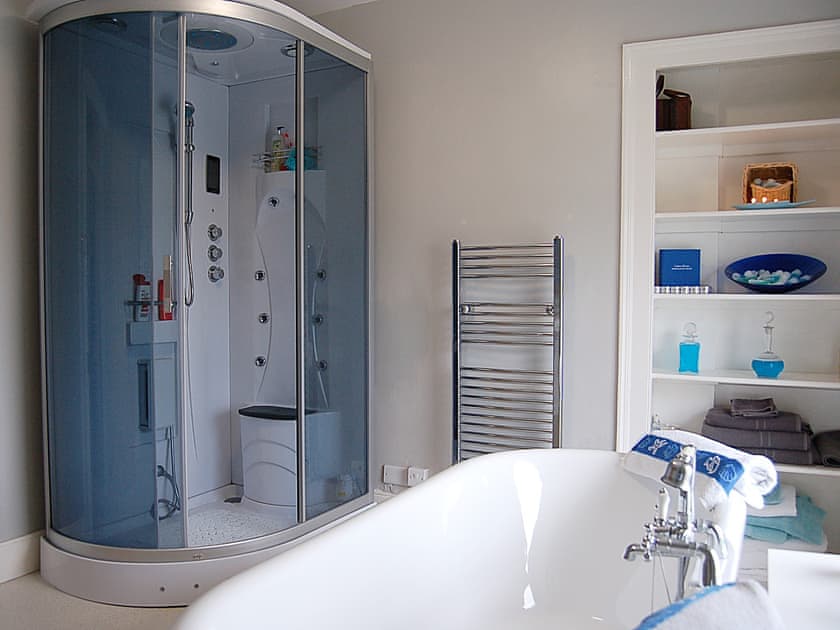 Bathroom | Dolphin Beach House, Tywyn