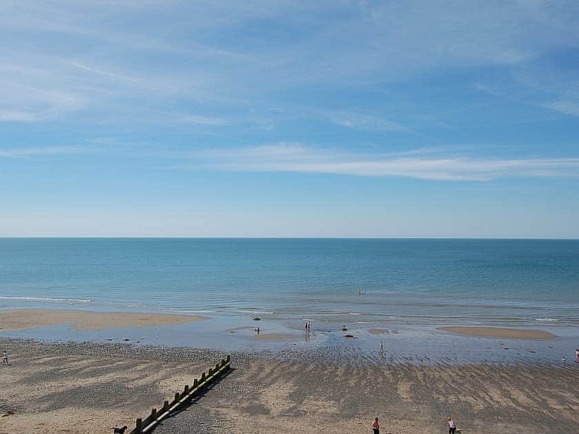 View | Dolphin Beach House, Tywyn