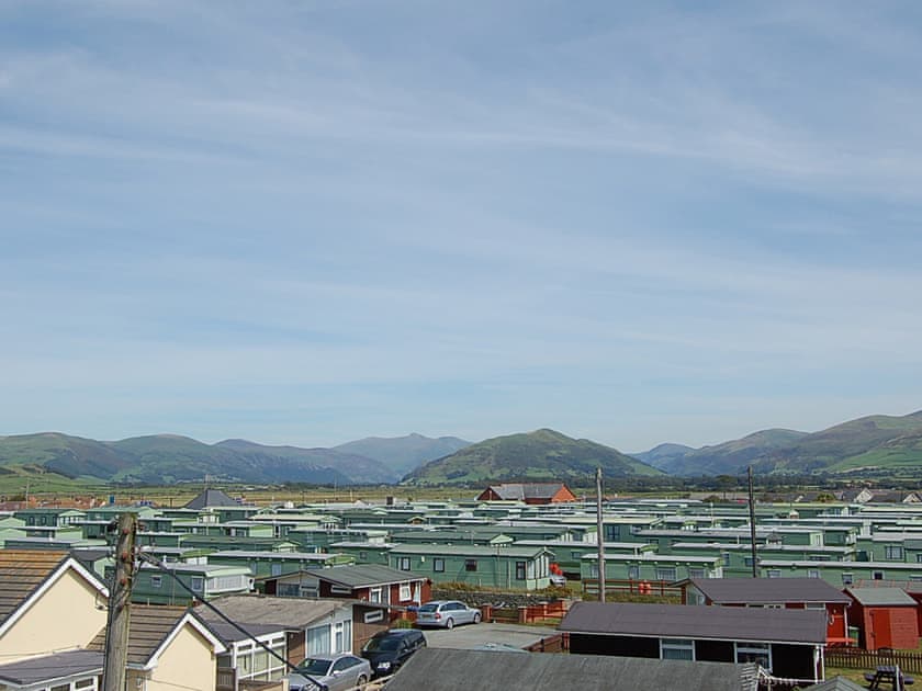 View | Dolphin Beach House, Tywyn