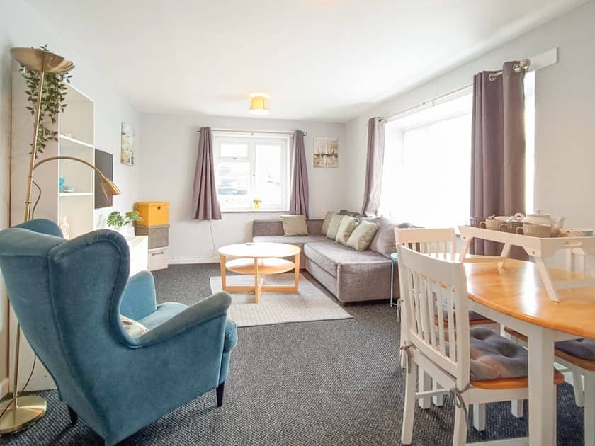 Living room/dining room | Seashell Cove, Cemaes Bay