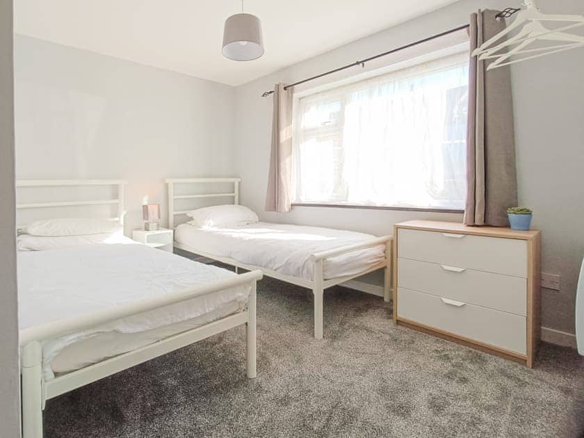 Twin bedroom | Seashell Cove, Cemaes Bay