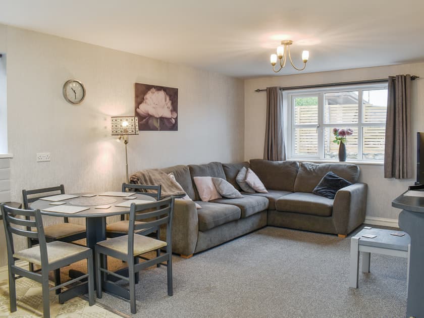 Sycamore Cottage (ref UK42884) in Benllech Hoseasons